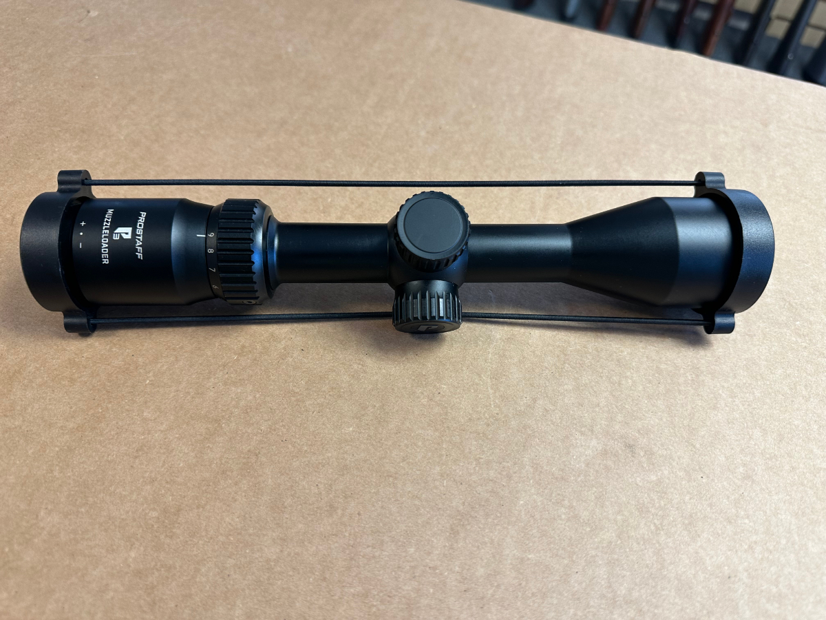NIKON PR32 PROSTAFF RIFLE/MUZZLELOADER/SHOTGUN SCOPE 39X40 IN GREAT